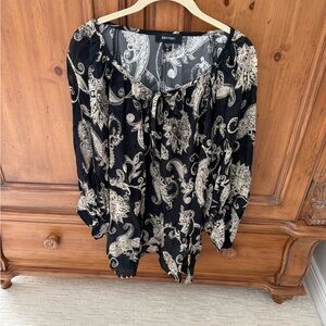 Karen Kane Black and Cream Paisley Women's Tunic